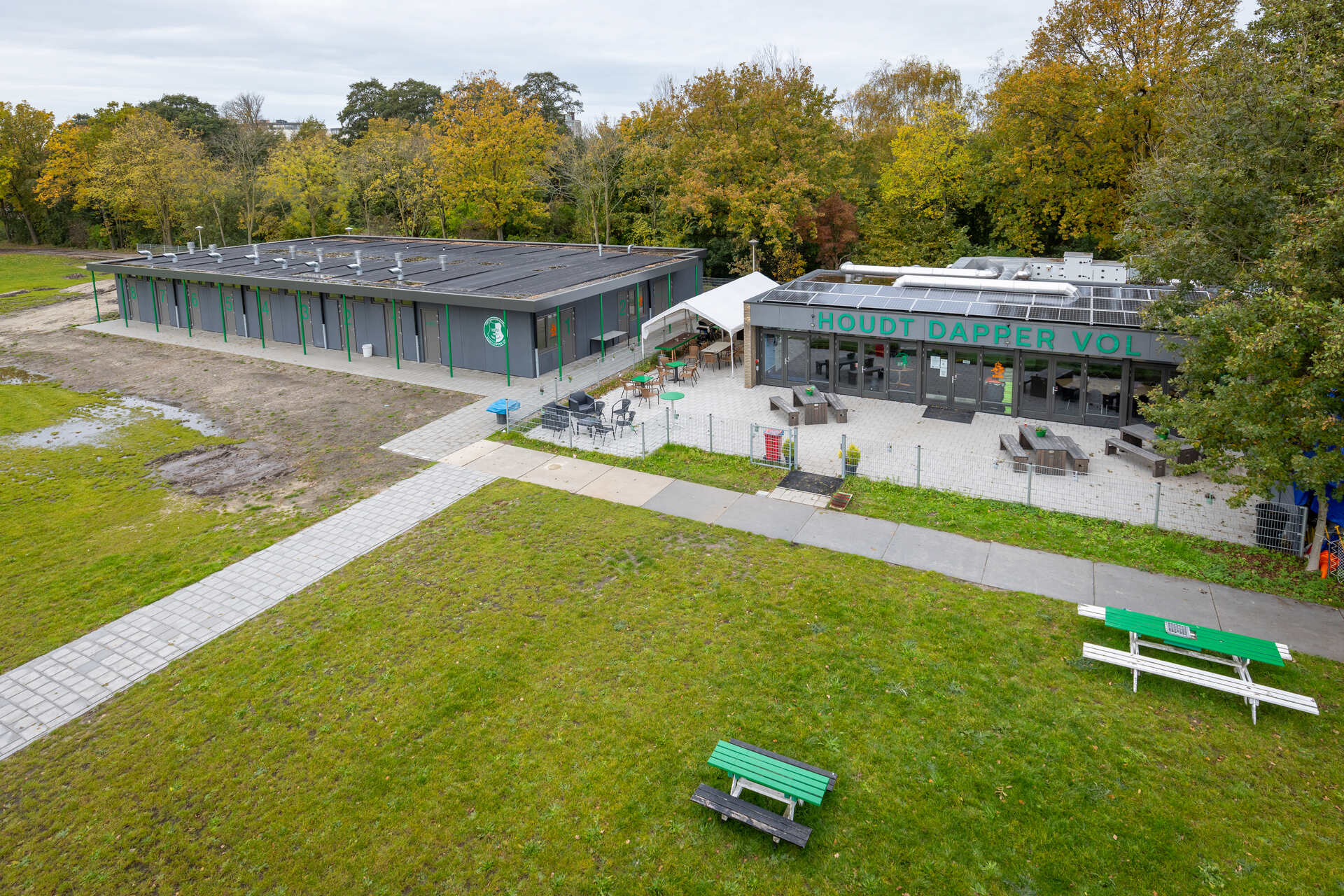 Kleedkamercomplex voetbalvereniging HDV in Den Haag