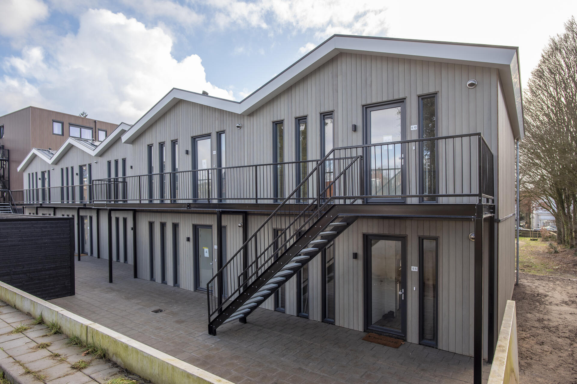 10 flexwoningen op tijdelijke locatie in Oosterbeek - Van den Nagel Modulaire Bouw