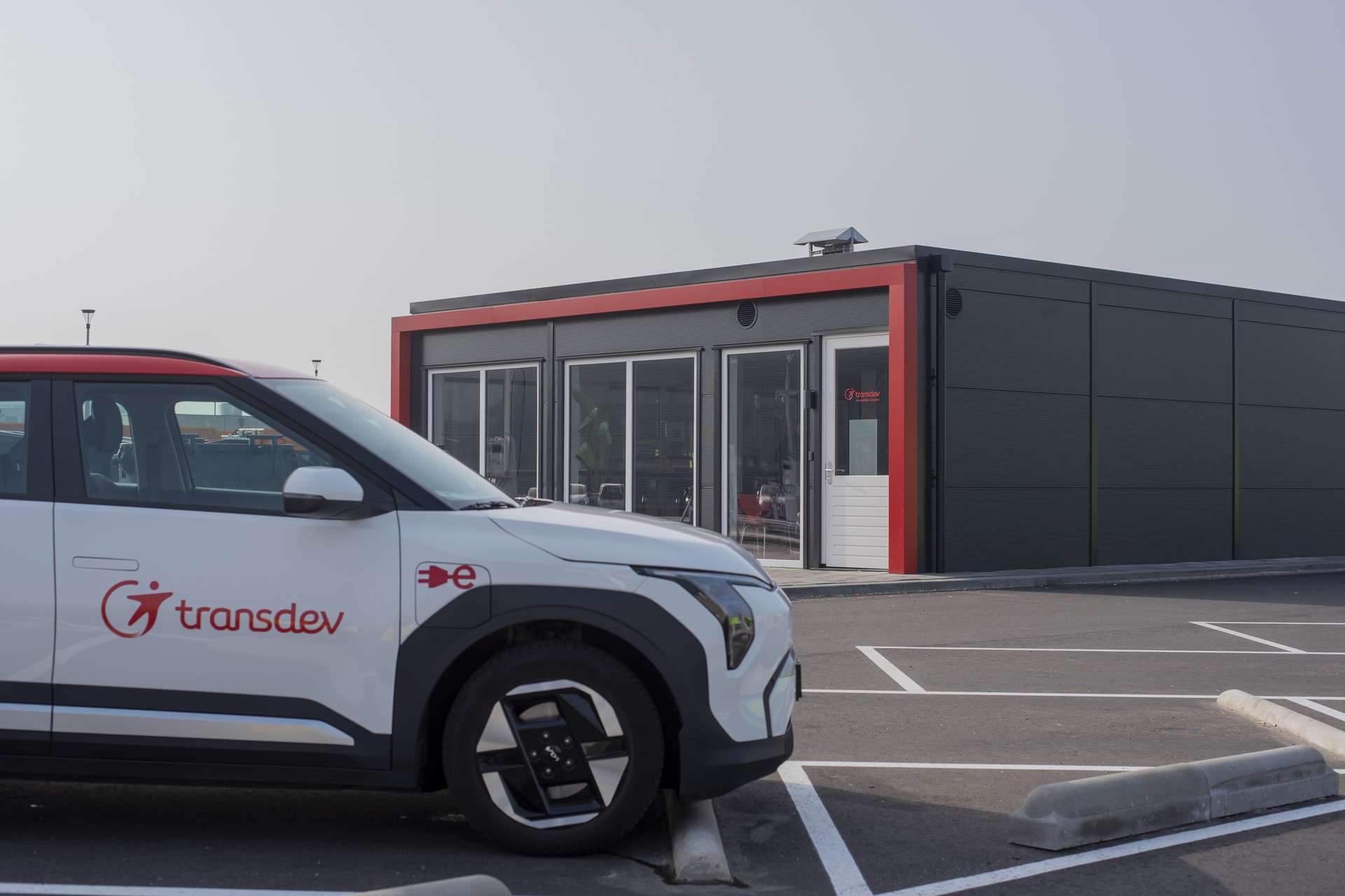 Modulair kantoorgebouw voor Transdev - Van den Nagel Modulaire Bouw
